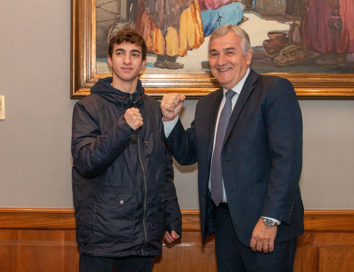 El gobernador brindó apoyo al karateca Patricio Montalvetti para las competencias internacionales - Diario El Paso