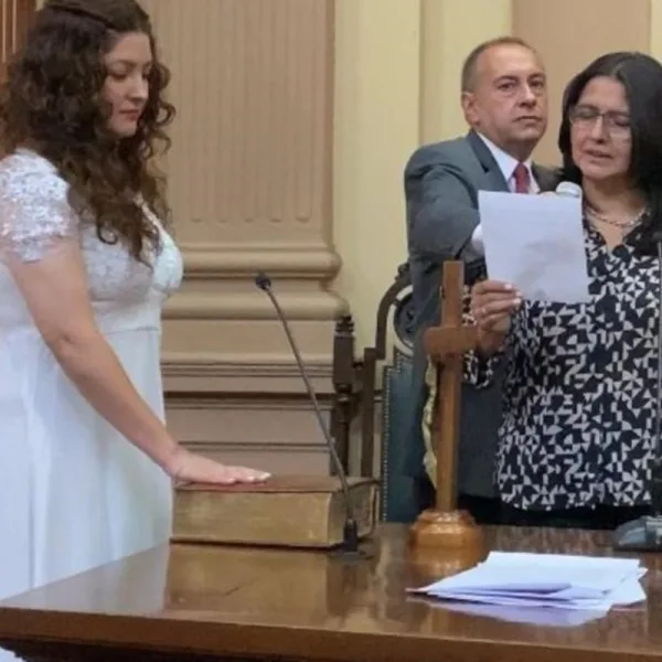 Una diputada a juró con un vestido de novia en la Legislatura de Salta: "Me caso con la gente" - Diario El Paso